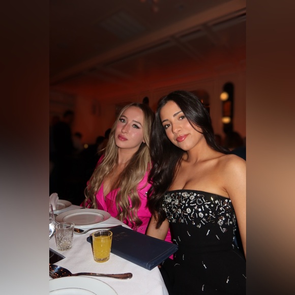 Thanks for stopping by my closet 😍❤️ - Picture 11 of 14